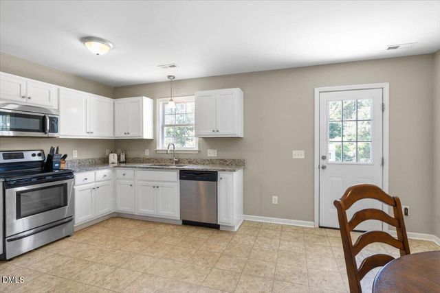 292 Critcher Farm Lane, Benson, NC 27504