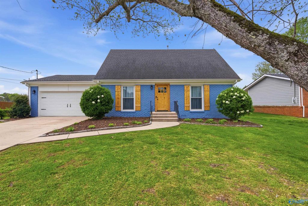 3625 Marymont Drive NW, Huntsville, AL 35810