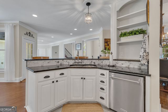 180 Pebble Beach Drive, Fayetteville, GA 30215