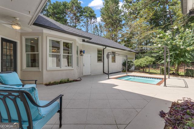 180 Pebble Beach Drive, Fayetteville, GA 30215