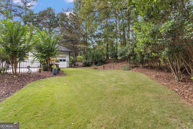 180 Pebble Beach Drive, Fayetteville, GA 30215
