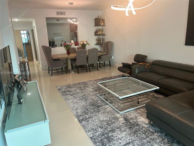 3340 NE 190th St 1407, Aventura, FL 33180