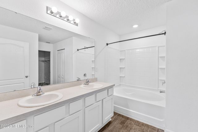 5606 HOLLOW BIRCH Drive, Jacksonville, FL 32219