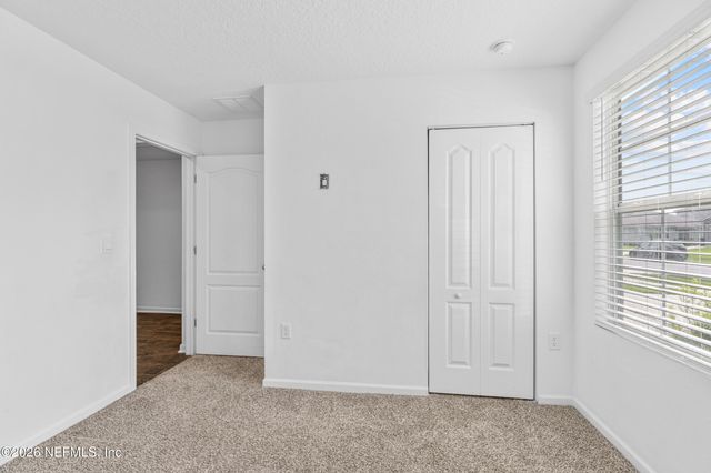 5606 HOLLOW BIRCH Drive, Jacksonville, FL 32219