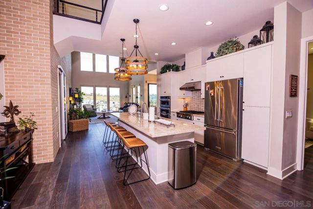 8605 Aspect Drive, San Diego, CA 92108