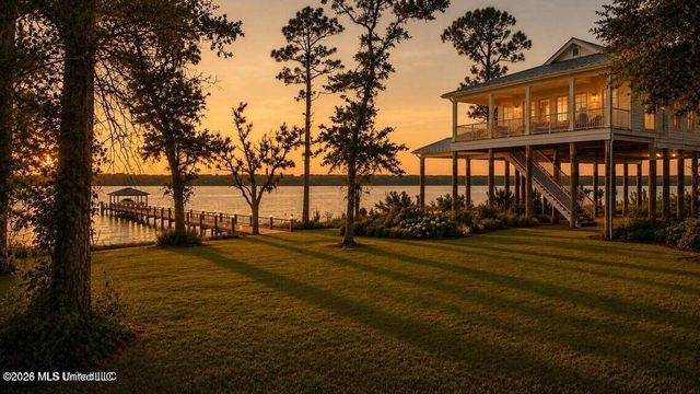 Savannah Estates Boulevard, Biloxi, MS 39532