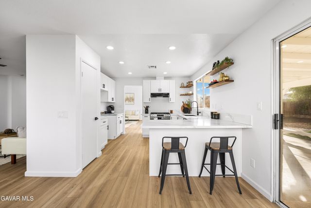 44123 Sundance Court, Lancaster, CA 93535