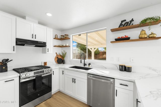 44123 Sundance Court, Lancaster, CA 93535