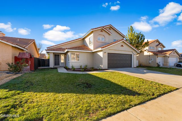 44123 Sundance Court, Lancaster, CA 93535
