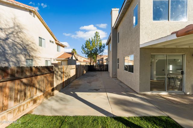 44123 Sundance Court, Lancaster, CA 93535