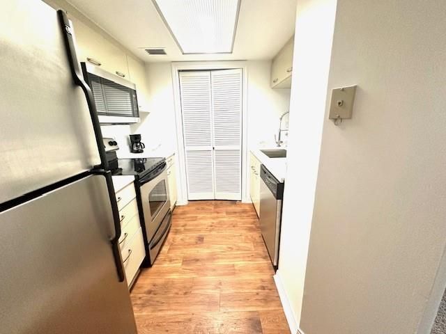 3525 Sage Road 407, Houston, TX 77056