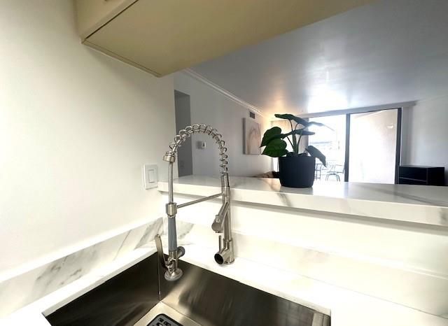 3525 Sage Road 407, Houston, TX 77056