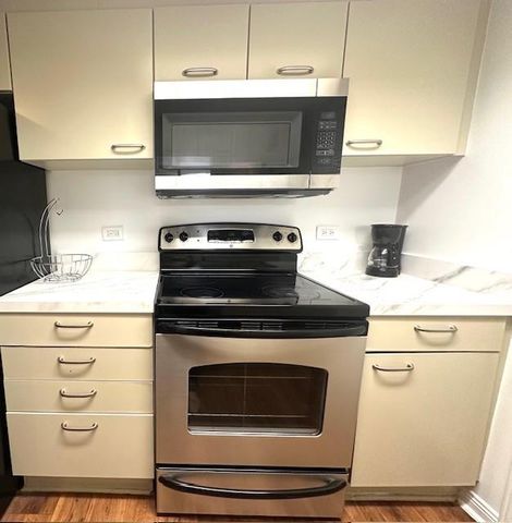 3525 Sage Road 407, Houston, TX 77056