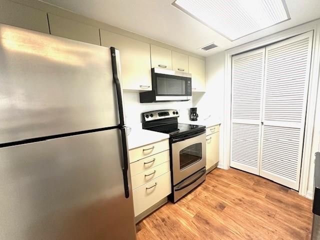 3525 Sage Road 407, Houston, TX 77056