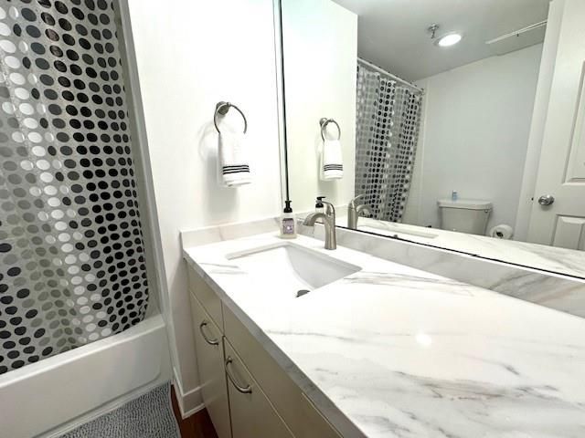3525 Sage Road 407, Houston, TX 77056