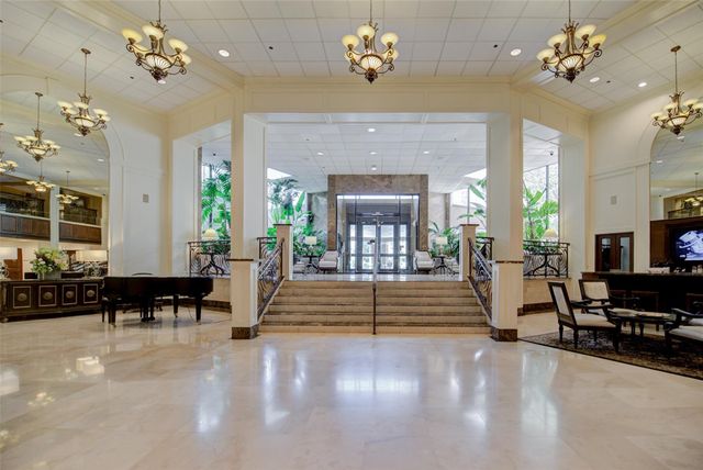 3525 Sage Road 407, Houston, TX 77056