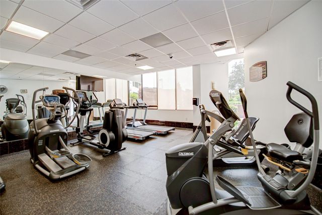 3525 Sage Road 407, Houston, TX 77056