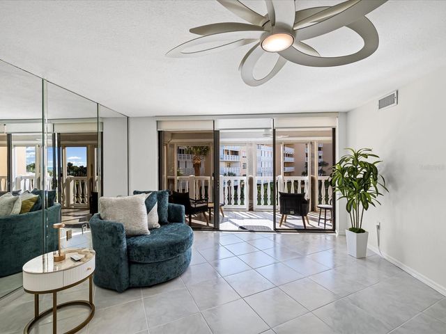 6650 SUNSET WAY 204, St Pete Beach, FL 33706