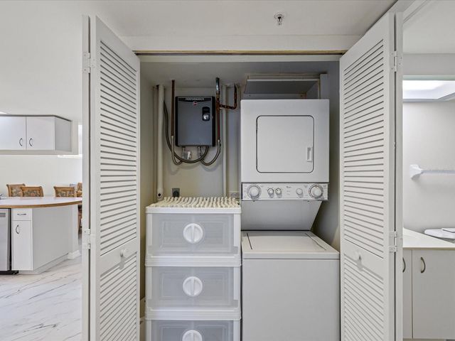 6650 SUNSET WAY 204, St Pete Beach, FL 33706