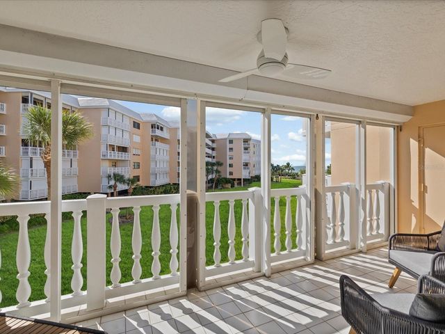6650 SUNSET WAY 204, St Pete Beach, FL 33706