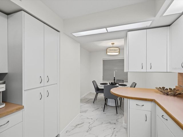 6650 SUNSET WAY 204, St Pete Beach, FL 33706