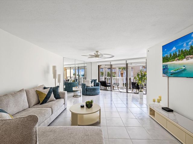 6650 SUNSET WAY 204, St Pete Beach, FL 33706