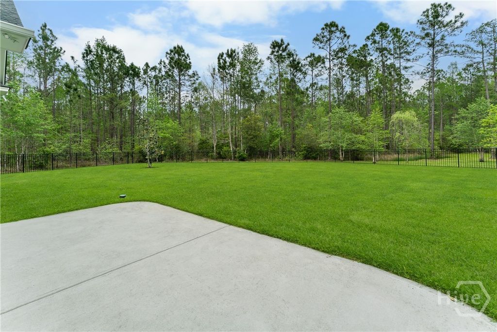 Image 32 of property listing at 4 Frampton Court, Pooler, GA 31322