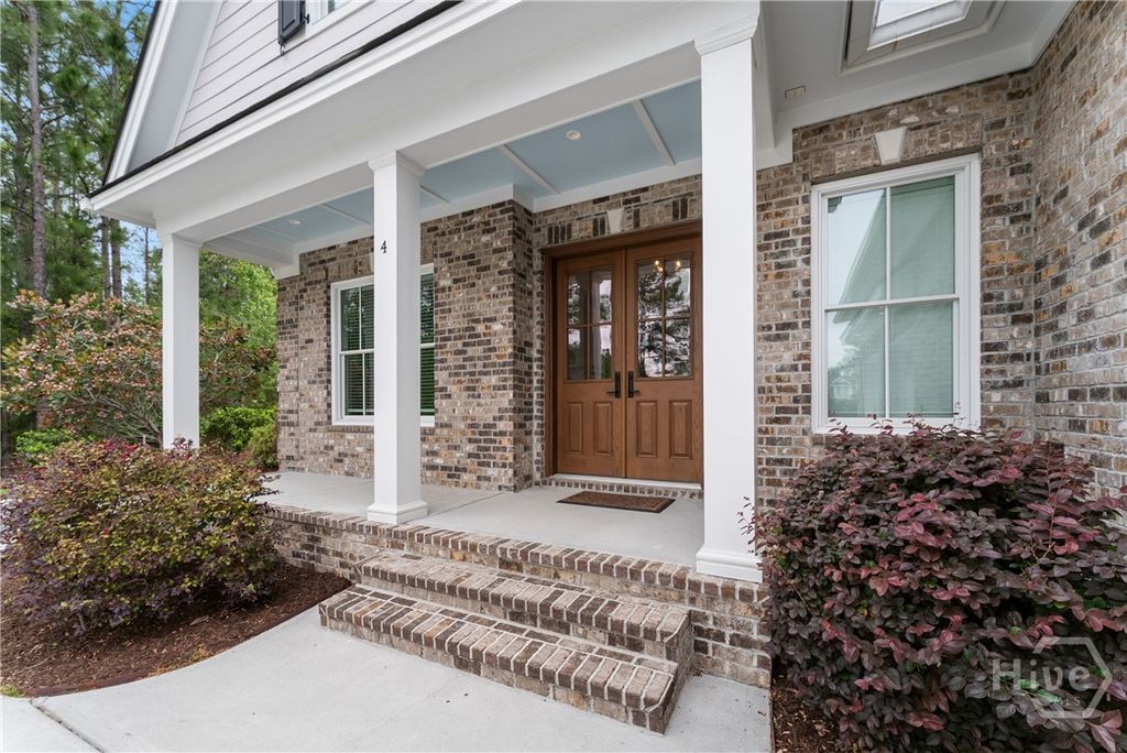 Image 4 of property listing at 4 Frampton Court, Pooler, GA 31322