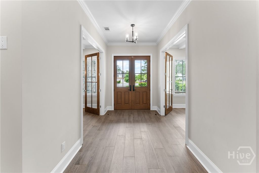 Image 9 of property listing at 4 Frampton Court, Pooler, GA 31322