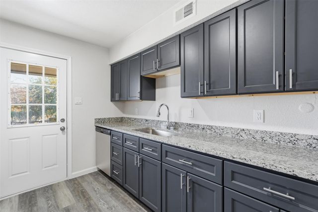 10650 Steppington Drive 236, Dallas, TX 75230