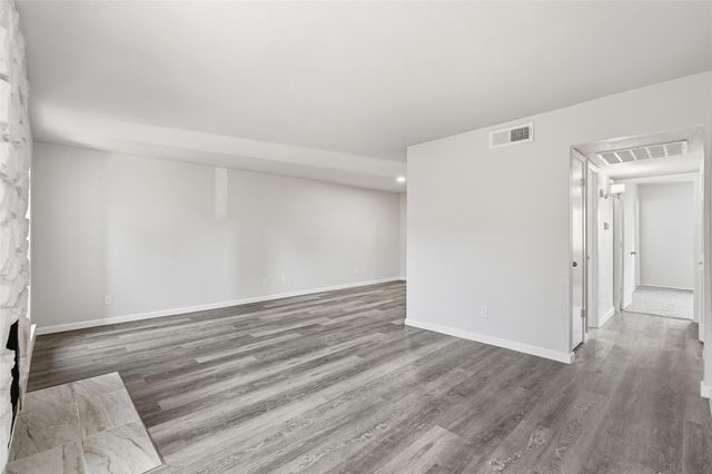 10650 Steppington Drive 236, Dallas, TX 75230