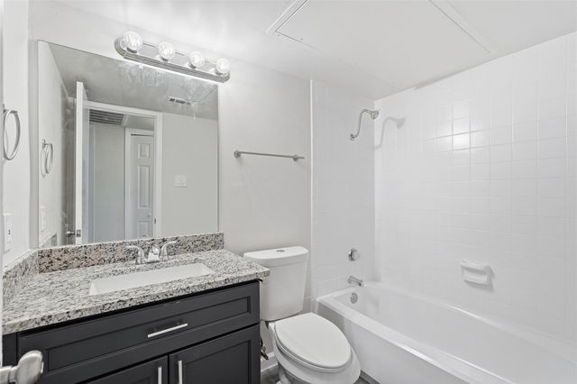 10650 Steppington Drive 236, Dallas, TX 75230