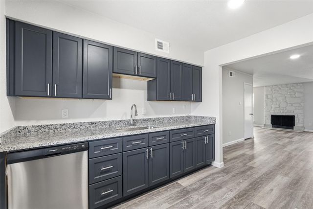 10650 Steppington Drive 236, Dallas, TX 75230