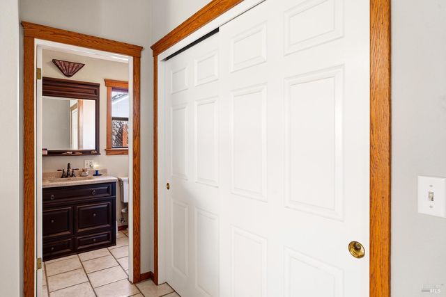 290 Mendocino Dr, Ukiah, CA 95482