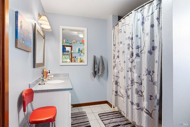 290 Mendocino Dr, Ukiah, CA 95482