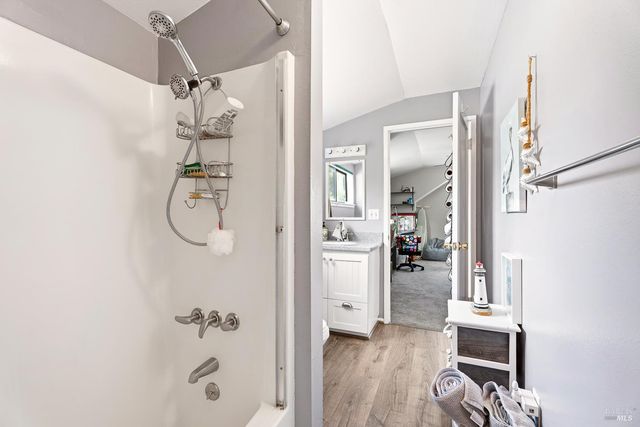 290 Mendocino Dr, Ukiah, CA 95482