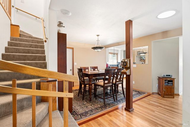 290 Mendocino Dr, Ukiah, CA 95482