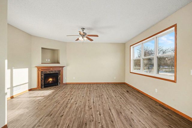 11169 Walnut Lane, Woodbury, MN 55129