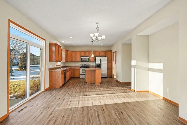 11169 Walnut Lane, Woodbury, MN 55129