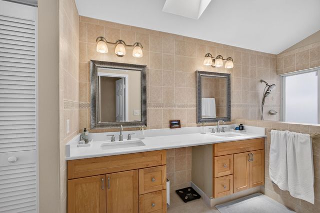 33 Selby Lane, Palm Beach Gardens, FL 33418