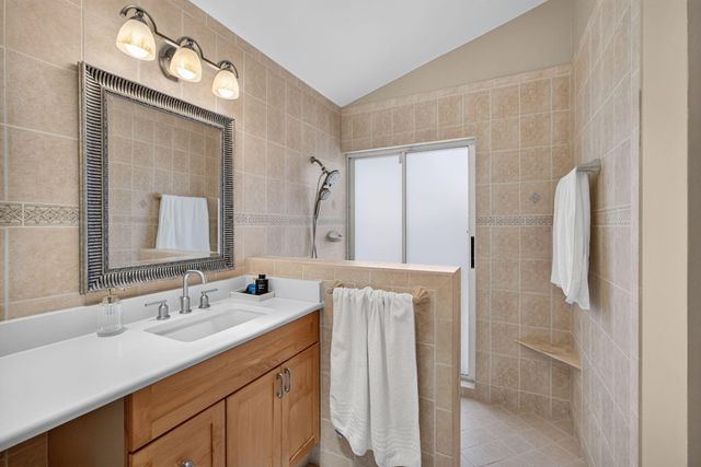33 Selby Lane, Palm Beach Gardens, FL 33418