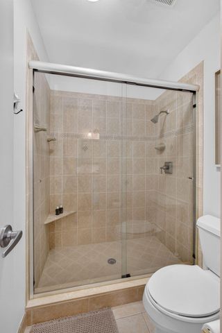 33 Selby Lane, Palm Beach Gardens, FL 33418