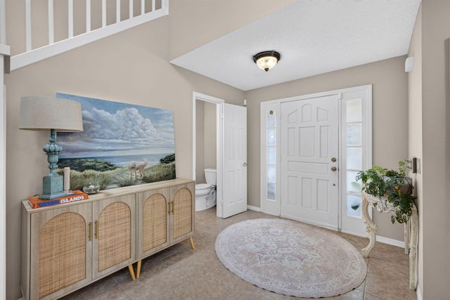 33 Selby Lane, Palm Beach Gardens, FL 33418
