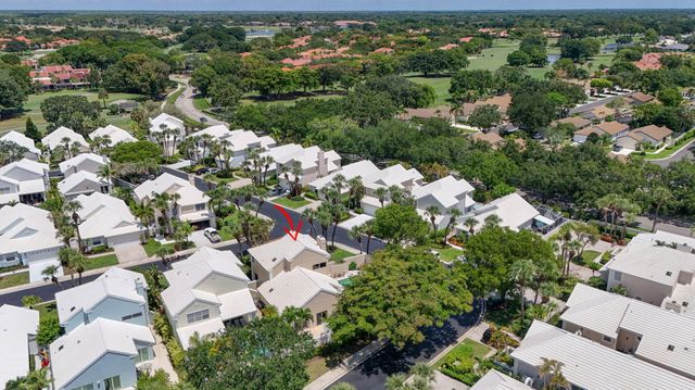 33 Selby Lane, Palm Beach Gardens, FL 33418