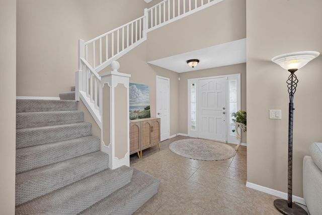 33 Selby Lane, Palm Beach Gardens, FL 33418
