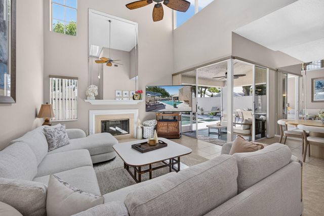 33 Selby Lane, Palm Beach Gardens, FL 33418
