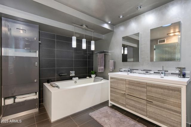 4306 E DESERT CREST Drive, Paradise Valley, AZ 85253