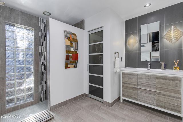 4306 E DESERT CREST Drive, Paradise Valley, AZ 85253
