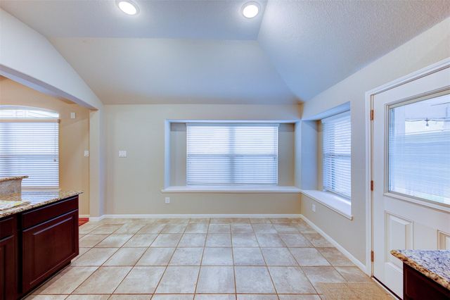 5227 Bay Lane, Bacliff, TX 77518