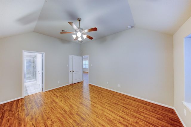 5227 Bay Lane, Bacliff, TX 77518